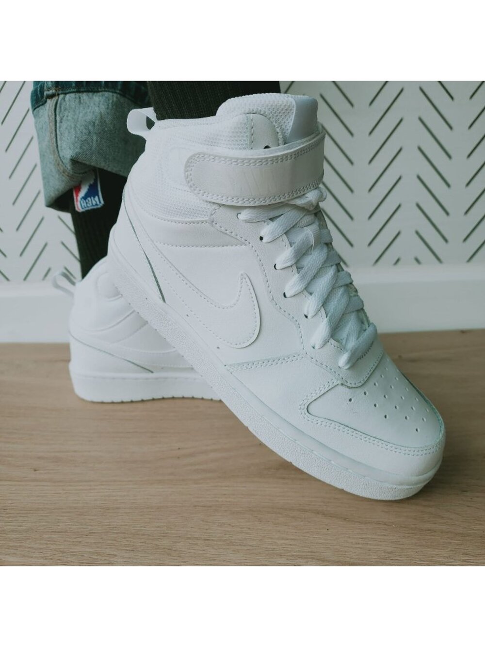 ⭐Nike Court Borough Mid 2 6.5Y Big Kid's Shoes Triple White Sneakers CD7782-100⭐